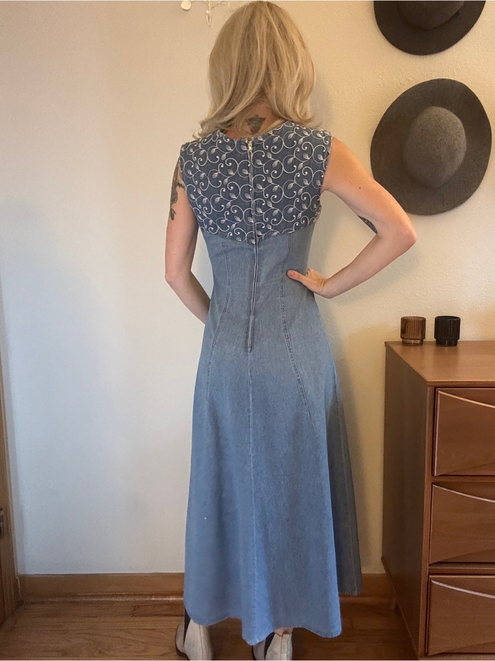 Vintage 90s Denim Midi Dress Embroidered Western Prairie Jean Cowgirl Size 4-6 - Picture 5 of 16